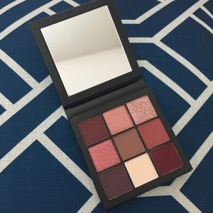 HUDA BEAUTY Mauve Obsessions Eyeshadow Palette
